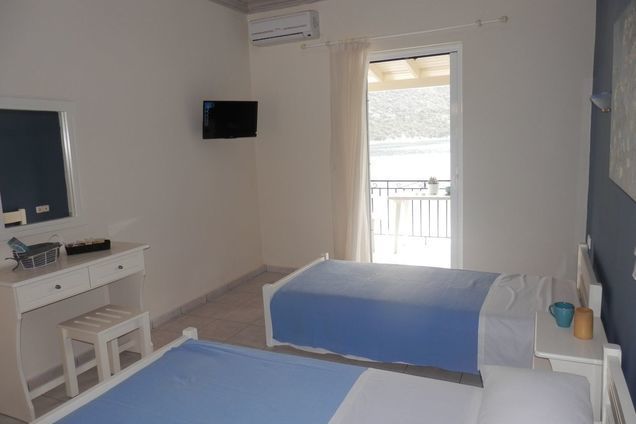  Sea breeze studios: Ideal relaxing vacation in front of the beach!