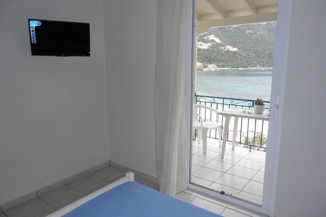 Sea breeze studios: Ideal relaxing vacation in front of the beach!