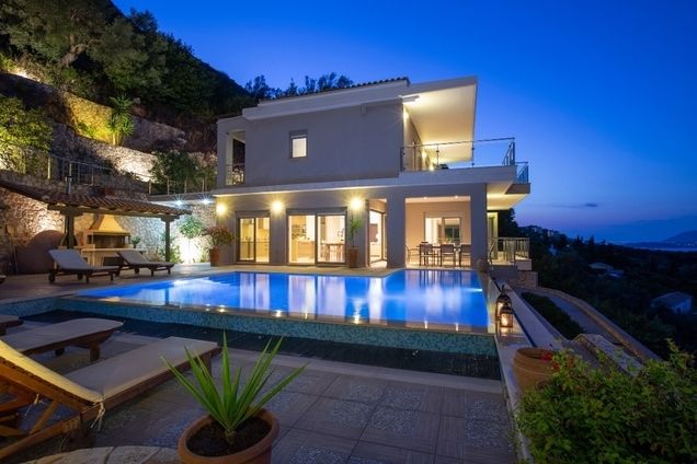 Villa Lilaea with breathtaking views of the Ionian Sea