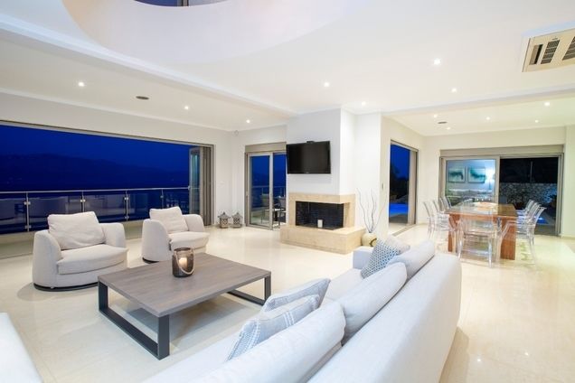 Villa Lilaea with breathtaking views of the Ionian Sea