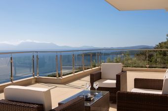 Villa Lilaea with breathtaking views of the Ionian Sea