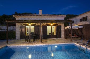 Traditional Family Villas ideal for 15 people, sea view & 3 private pools!