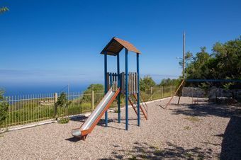 Traditional Family Villas ideal for 15 people, sea view & 3 private pools!