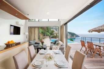 The Only Beachfront Villa in Lefkas