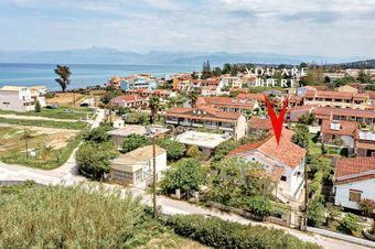 Traditional house in Acharavi with garden close to the sea