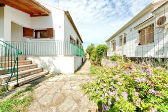 Traditional house in Acharavi with garden close to the sea