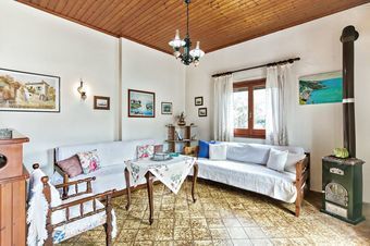 Traditional house in Acharavi with garden close to the sea