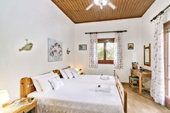 Traditional house in Acharavi with garden close to the sea