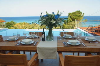 New 5-bedroom villa with private pool and stunning view! BEACHFRONT  