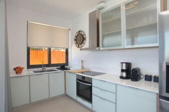 New 5-bedroom villa with private pool and stunning view! BEACHFRONT  