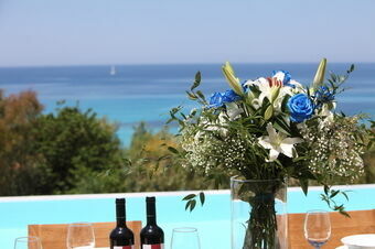 New 5-bedroom villa with private pool and stunning view! BEACHFRONT  