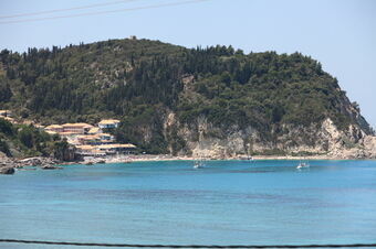 New 5-bedroom villa with private pool and stunning view! BEACHFRONT  