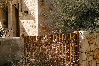 PAPADRIA - LUXURY HIDEAWAY second photo of the rental