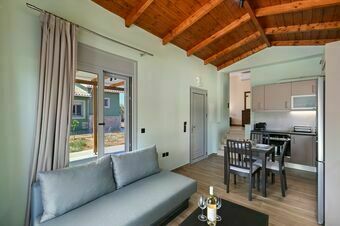 Small Halipoma Villa Odysseas into Lefkada town &close to Ai Giannis beach