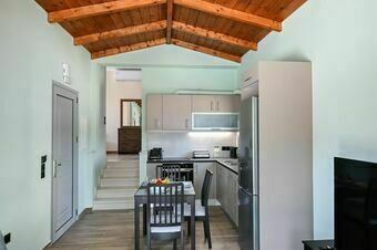Small Halipoma Villa Tilemahos into Lefkada town &close to Ai Giannis beach