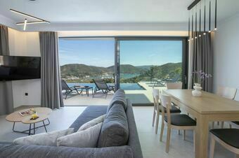 Villa Alexandra - New modern villa with amazing view! 