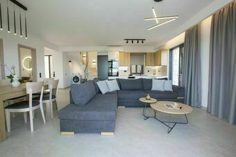 Villa Alexandra - New modern villa with amazing view! 