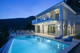 Villa Alexandra - New modern villa with amazing view! 
