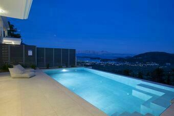 Villa Alexandra - New modern villa with amazing view! 