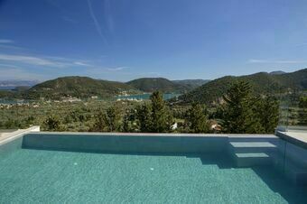 Villa Alexandra - New modern villa with amazing view! 