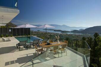 Villa Alexandra - New modern villa with amazing view! 
