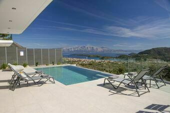Villa Alexandra - New modern villa with amazing view! 