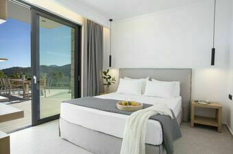 Villa Alexandra - New modern villa with amazing view! 