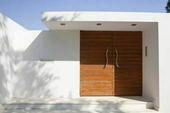 Coastal Chic Luxury Villa La Reina in Ai Giannis Kitesurfers beach paradise