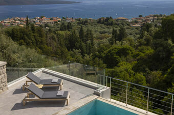 VALAGRON VILLAS near Nikiana and beach