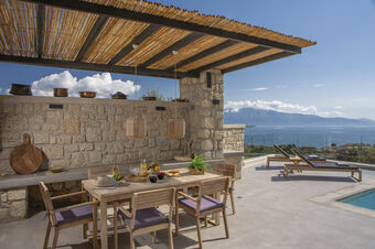 VALAGRON VILLAS near Nikiana and beach