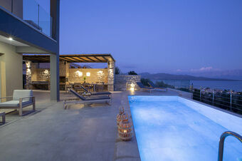 VALAGRON VILLAS near Nikiana and beach