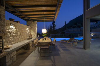 VALAGRON VILLAS near Nikiana and beach