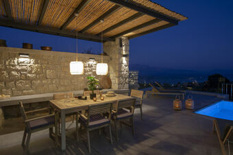 VALAGRON VILLAS near Nikiana and beach