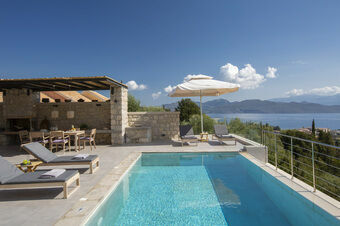 VALAGRON VILLAS near Nikiana and beach