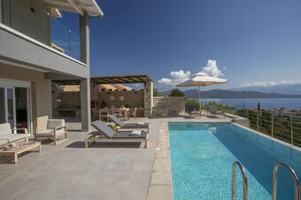 VALAGRON VILLAS near Nikiana and beach