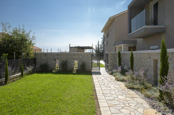 VALAGRON VILLAS near Nikiana and beach