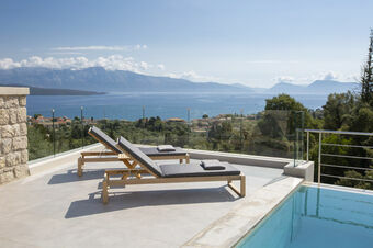 VALAGRON VILLAS near Nikiana and beach