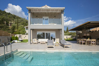 VALAGRON VILLAS near Nikiana and beach