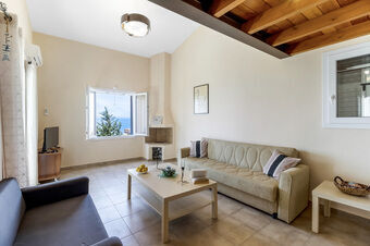 Villa Calypso-Spacious villa with outstanding  view!