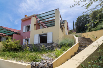 Villa Calypso-Spacious villa with outstanding  view!