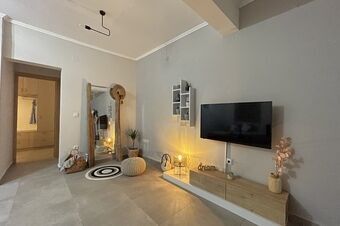  Luxury apartment close to Agios Ioannis beach and to Lefkada town.