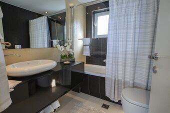 Coastal Chic Luxury Villa La Reina in Ai Giannis Kitesurfers beach paradise