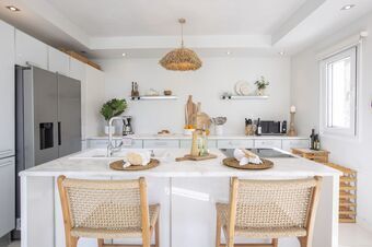 Coastal Chic Luxury Villa La Reina in Ai Giannis Kitesurfers beach paradise