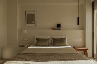 IONIAN FLAIR - Seafront Villa, perfect for large groups!