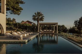 IONIAN FLAIR - Seafront Villa, perfect for large groups!