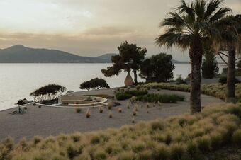 IONIAN FLAIR - Seafront Villa, perfect for large groups!