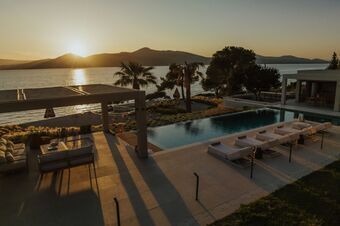 IONIAN FLAIR - Seafront Villa, perfect for large groups!