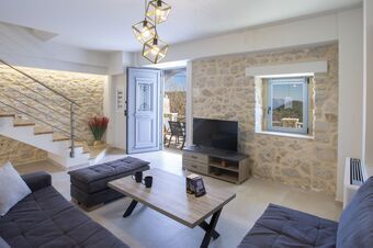 Villa Margarita, a two-storey luxury stone-house with a breathtaking view!