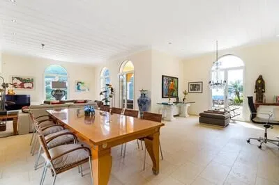 Kronos Estate 5 star luxury villas. Where you can hear the silence