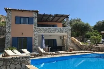 Villa Eleanor, a private villa only 10min walk to Sivota Bay